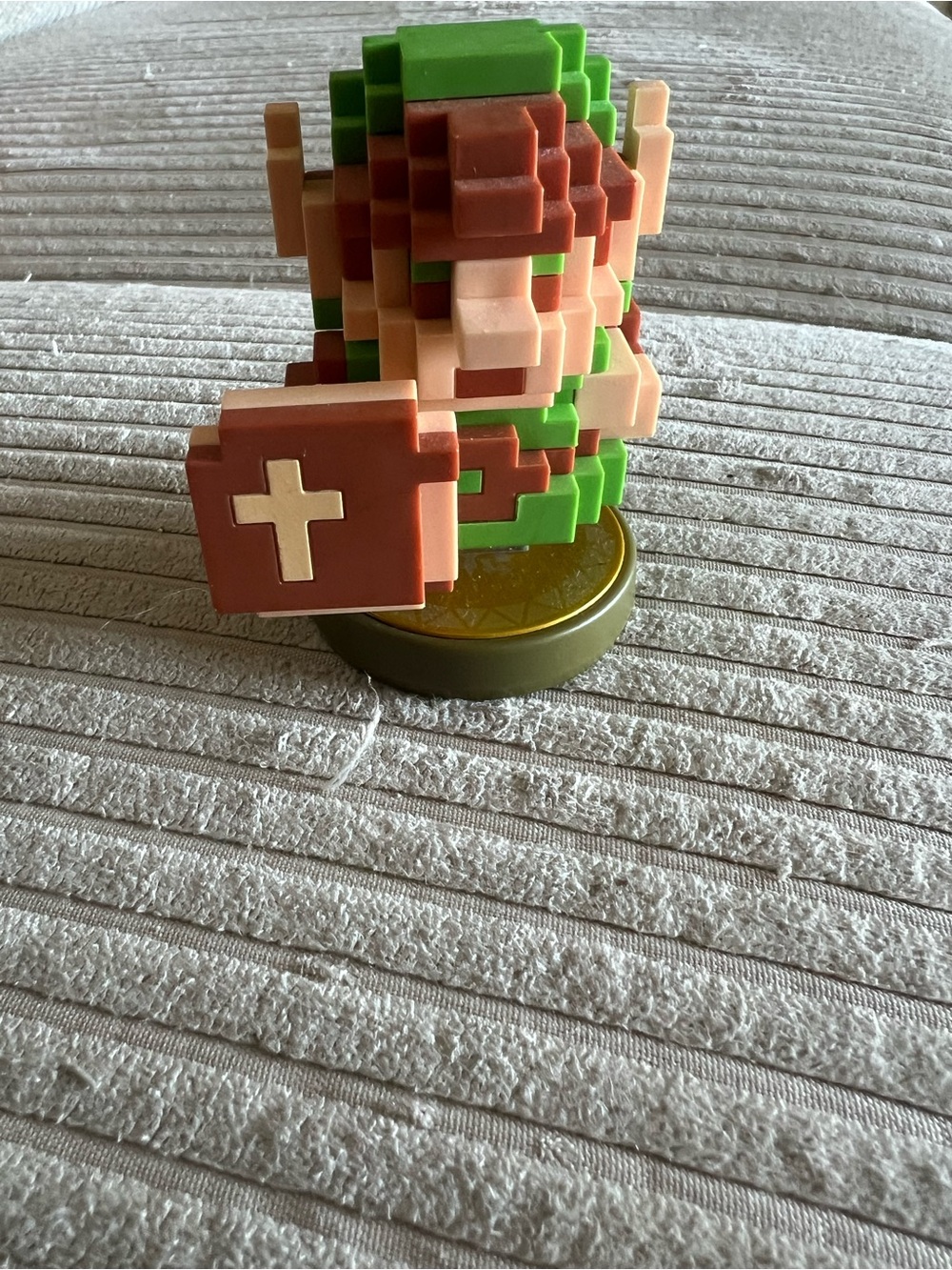 Nintendo 8-Bit Link: The Legend of Zelda